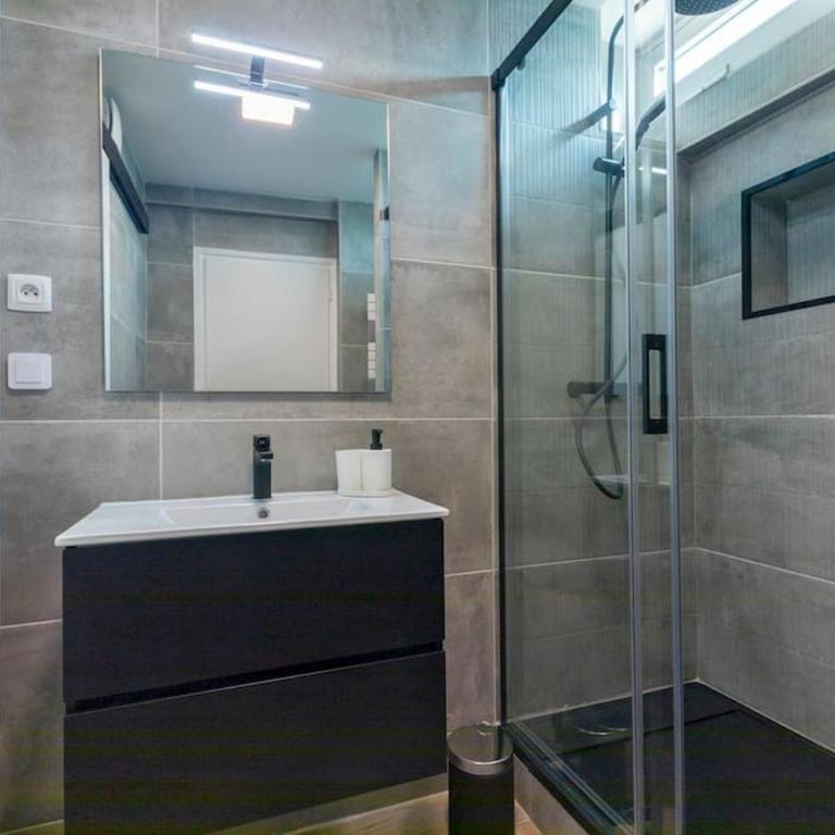 BORD DE PLAGE.Magnifique Appartement face Mer. - Appartement 2 Chambres - 22