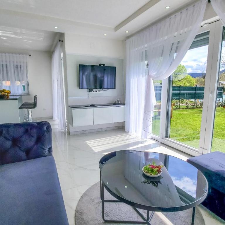 House De Luxe - One-Bedroom Villa - 40