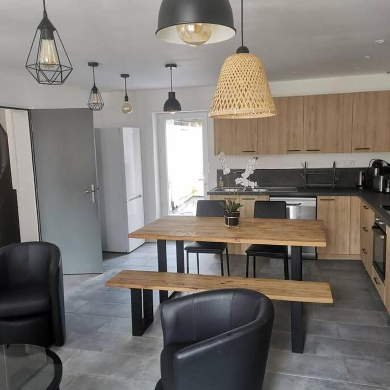 Agréable maison de ville - Maison 4 Chambres - 17