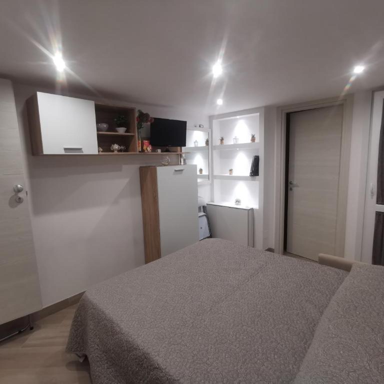 Holiday House - Camera Matrimoniale con Letto Supplementare - 6