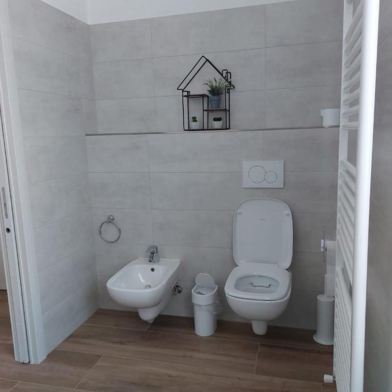 B&B ANGELA Valdinon - Habitación Doble Estándar con balcón - 1 o 2 camas - 3