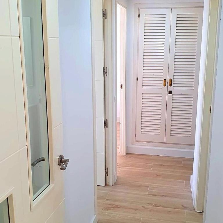 First line apartment with 3 bedrooms and seaviews - Apartment - 10