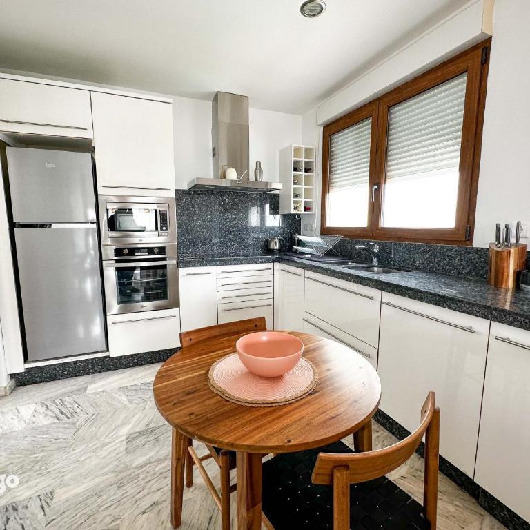 Riverview 4 Bedroom House, with Private Pool STE003 - Casa de 4 dormitorios - 12