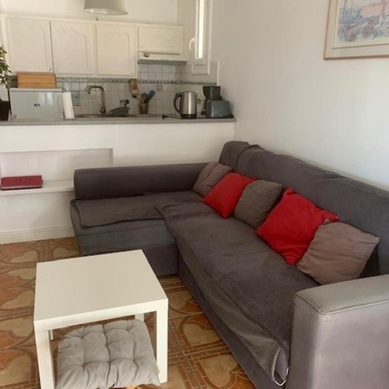 T2 lumineux avec balcon près des Thermes - FR-1-503-144 - Appartement - 4