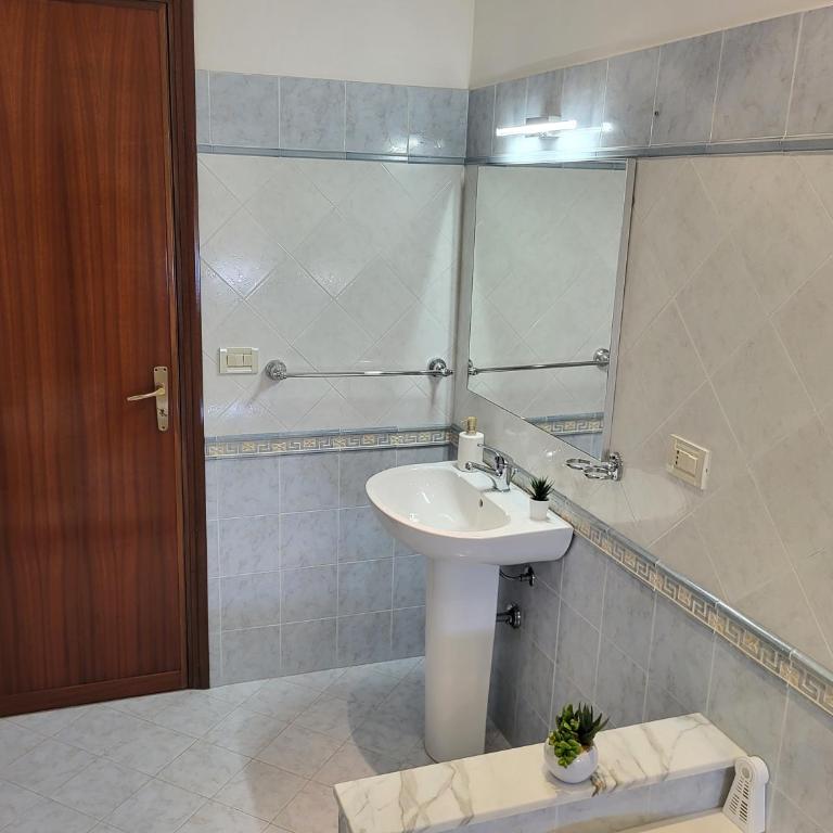 MarSaline Apartment- Zona Centrale - Appartamento con 3 Camere da Letto - 17