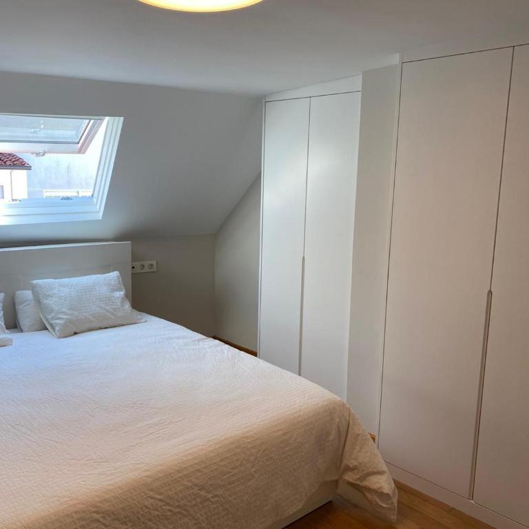 Ático 22 - céntrico, aire acondicionado y parking - Two-Bedroom Apartment - 21