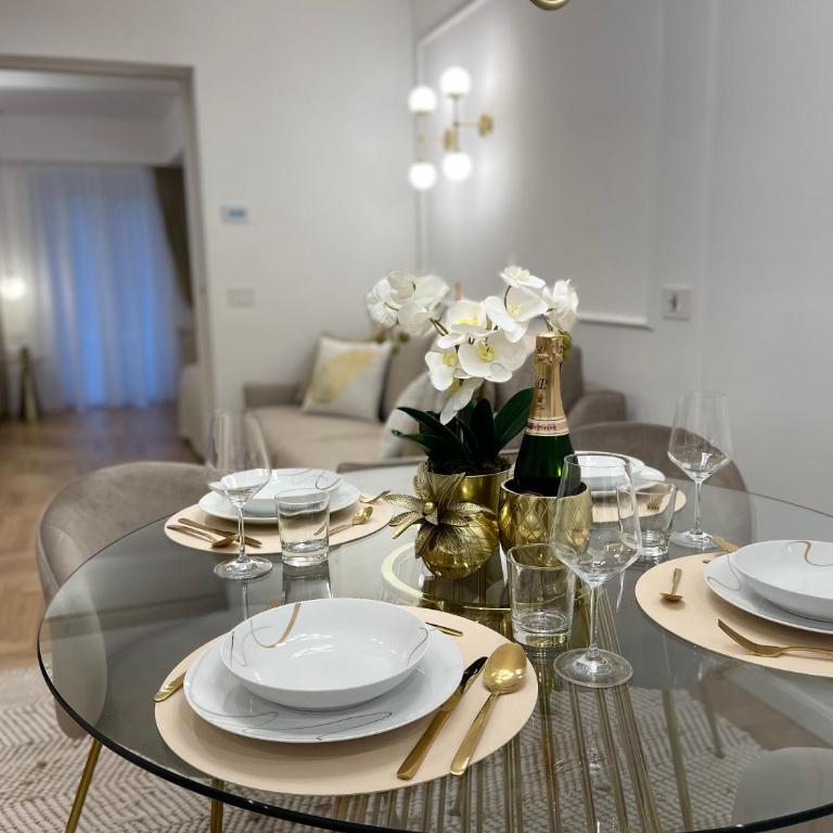 Bellagio Luxury Suites Apartments - Suite Queen - 54
