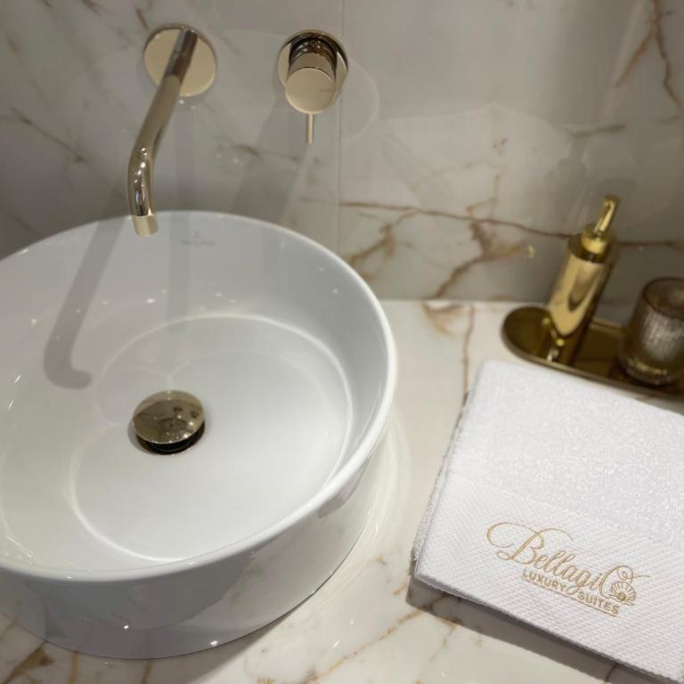 Bellagio Luxury Suites Apartments - Suite Queen - 18