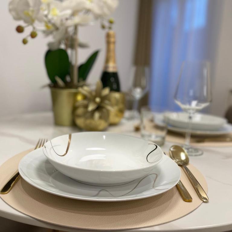 Bellagio Luxury Suites Apartments - Suite King - 29