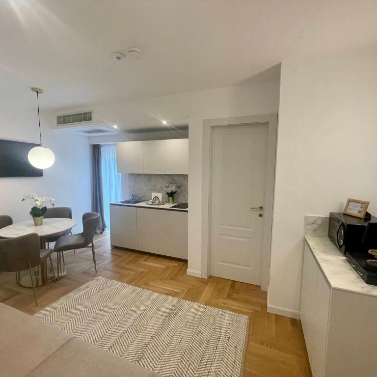 Bellagio Luxury Suites Apartments - Suite King - 7