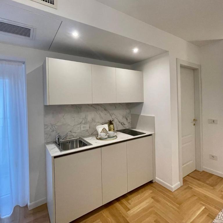 Bellagio Luxury Suites Apartments - Suite King - 31