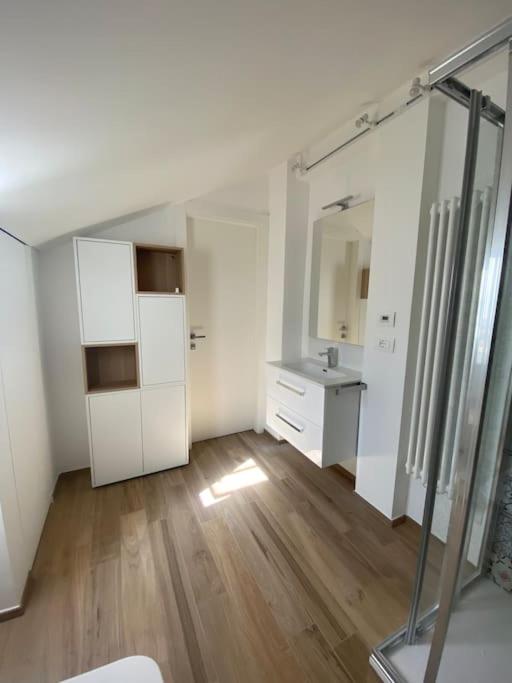 Deliziosa mansarda con vista panoramica - Apartment mit 1 Schlafzimmer - 9
