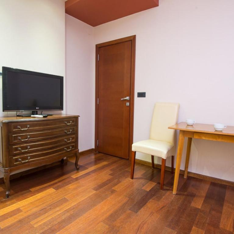 Vila Centar - Standardni Trokrevetni Studio - 14