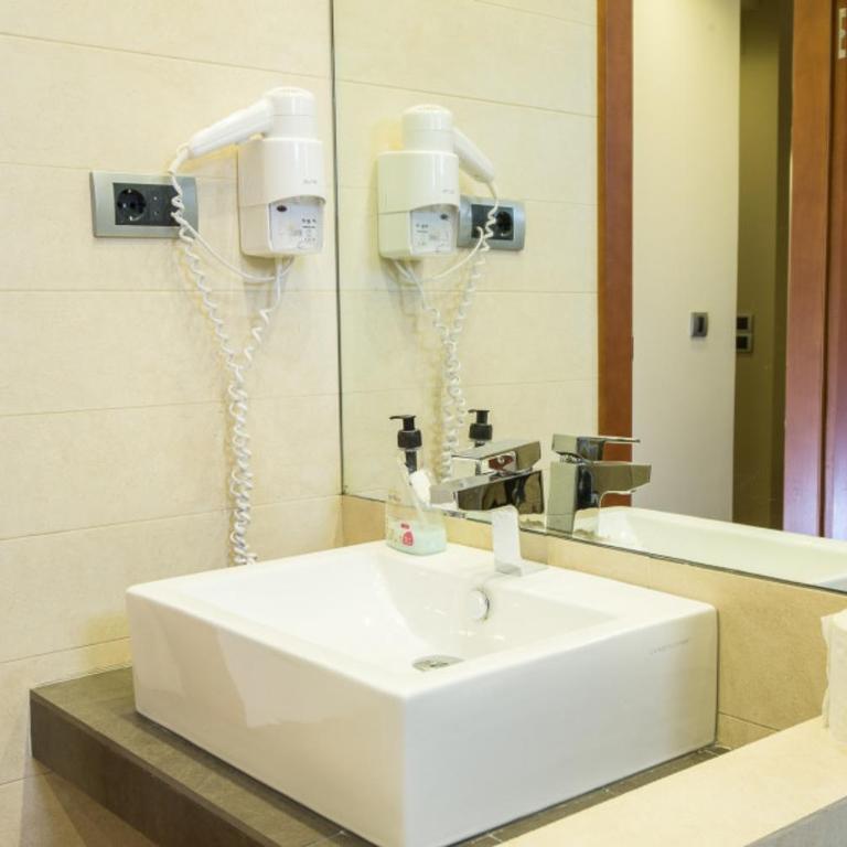 Vila Centar - Superior Porodična Soba - 9