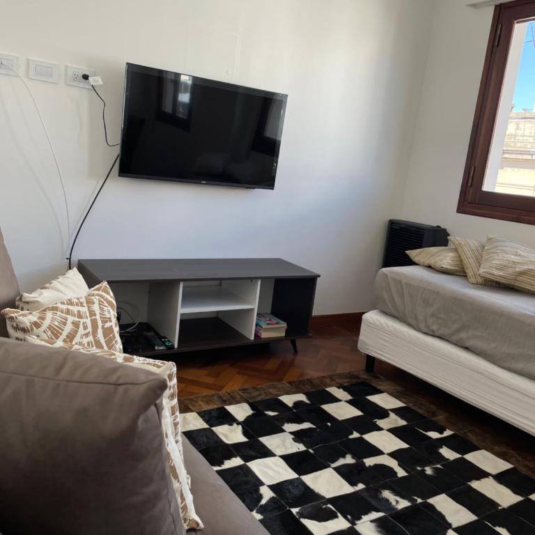Departamento céntrico y espacioso en Río Cuarto. - Apartamento - 5