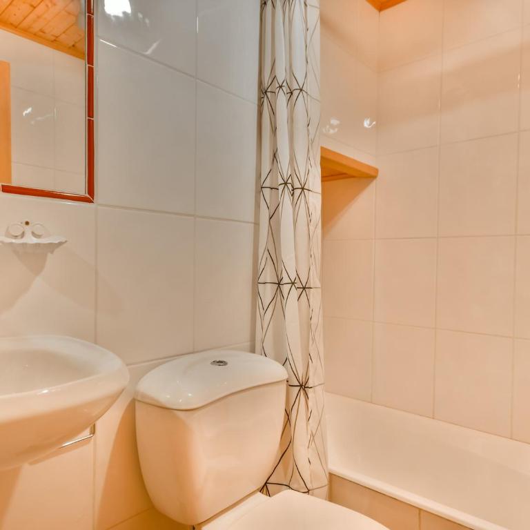 Chalet Papillon - 8 pers - À deux pas du Lac des Ecoles et des pistes de ski - FR-1-685-4 - Chalet - 5
