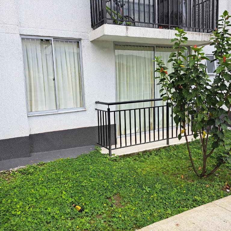 San Luis, norte de Armenia - Apartamento de 3 dormitorios - 2