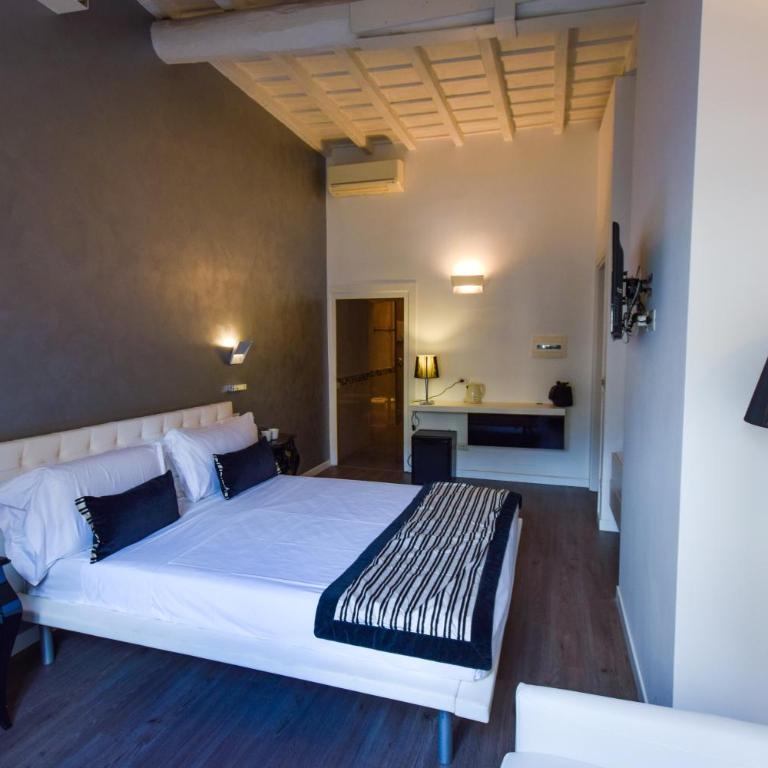 Navona Secret Stay Guest House - Camera Tripla Superior - 3