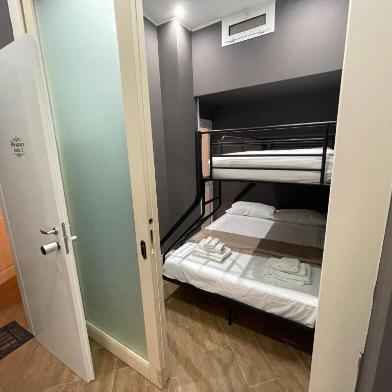 B&B Miramare Suite Borgo - Two-Bedroom Suite - 3