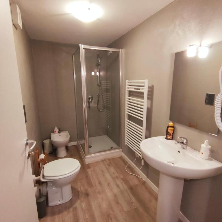 Apartment Nido Stazione - Camera Tripla con Bagno Privato - 5