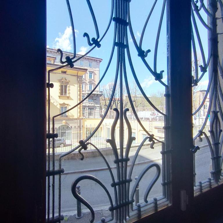 Apartment Nido Stazione - Camera Doppia con Letti Singoli con Bagno Privato Esterno - 7