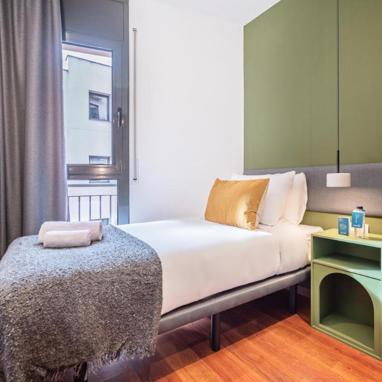 Sweett - Casa Roma - Three-Bedroom Apartment - 4