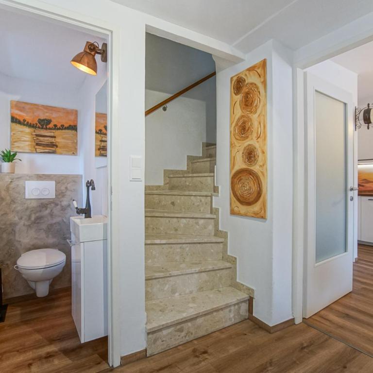 AusZeit Steiraland 6 mit überdachter Terasse schönen Garten und kostenlosen Parkplatz - Appartamento con 2 Camere da Letto - 34