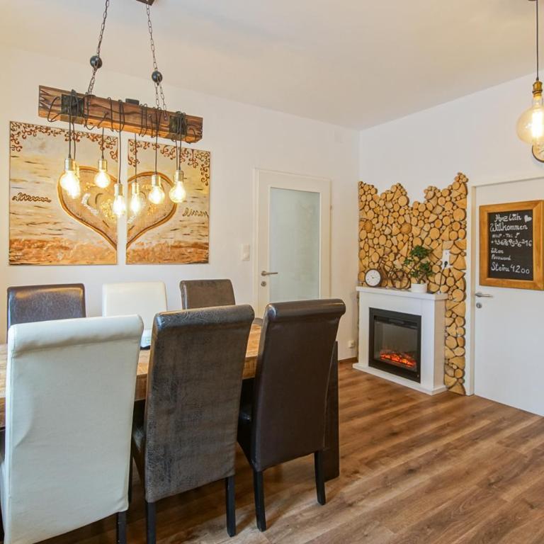 AusZeit Steiraland 6 mit überdachter Terasse schönen Garten und kostenlosen Parkplatz - Appartamento con 2 Camere da Letto - 4