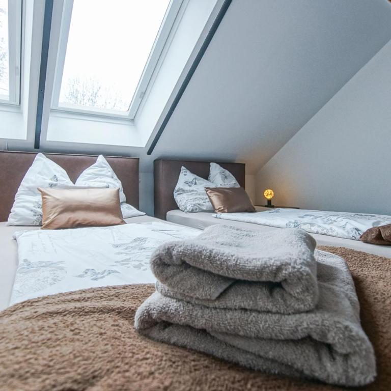 AusZeit Steiraland 6 mit überdachter Terasse schönen Garten und kostenlosen Parkplatz - Appartamento con 2 Camere da Letto - 11