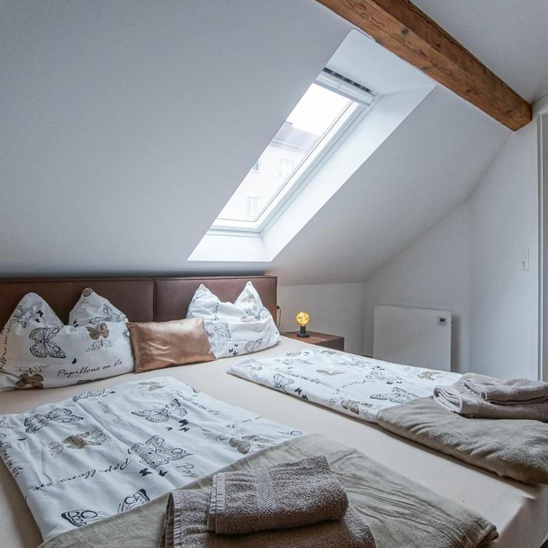 AusZeit Steiraland 6 mit überdachter Terasse schönen Garten und kostenlosen Parkplatz - Appartamento con 2 Camere da Letto - 17