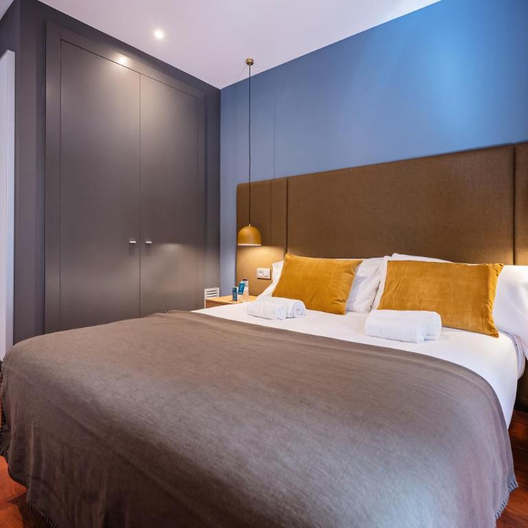 Sweett - Casa Roma - Three-Bedroom Apartment - 10