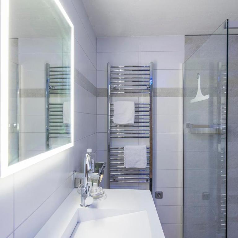 Haus Monika Silvrettablick - Apartment mit 2 Schlafzimmern und Badezimmer - 9
