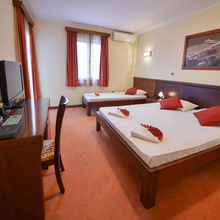 Dolce Vita - Standardna Trokrevetna Soba sa Terasom - 6