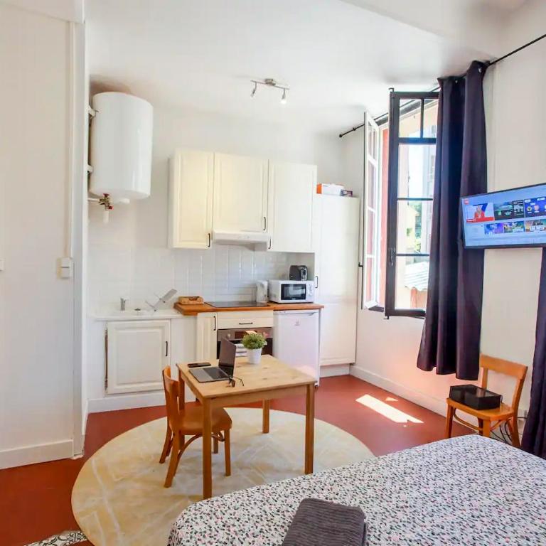#1 Toulon CENTRE AU CALME, LUMINEUX, STATIONNEMENT FACILE - Chambre Double - 7