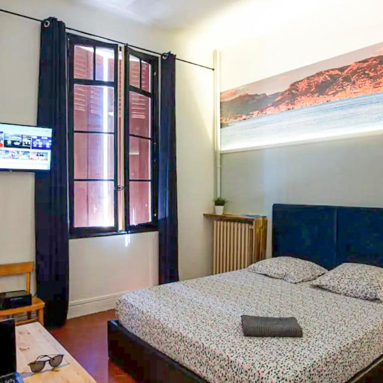 #1 Toulon CENTRE AU CALME, LUMINEUX, STATIONNEMENT FACILE - Chambre Double - 1