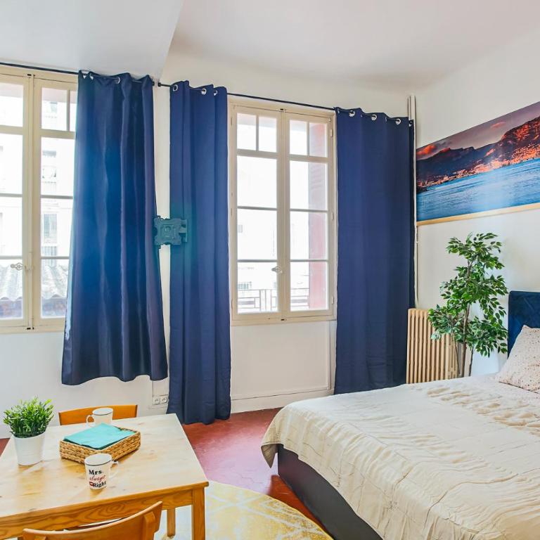 #1 Toulon CENTRE AU CALME, LUMINEUX, STATIONNEMENT FACILE - Chambre Double - 15
