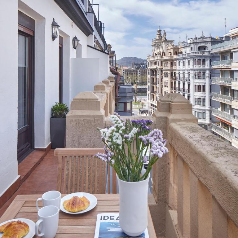 Mirakruz Terrace by FeelFree Rentals - Apartamento con terraza - 2
