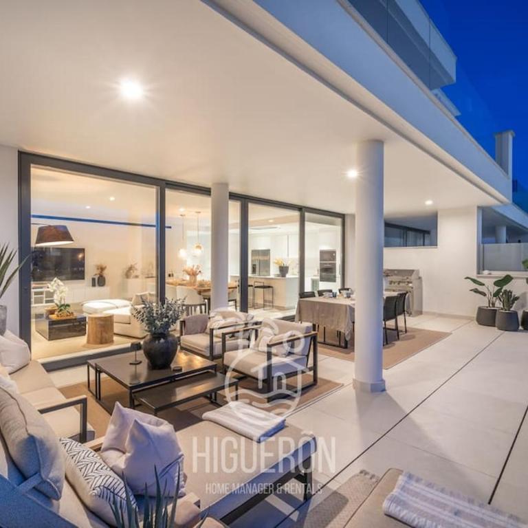 HigueronRentals Mikero - Two-Bedroom Apartment - 18