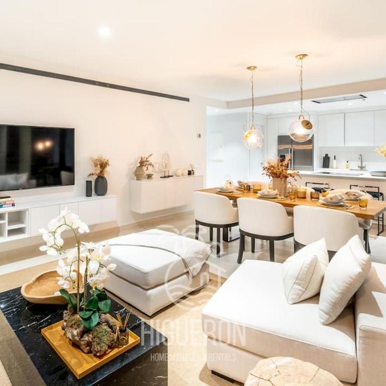 HigueronRentals Mikero - Two-Bedroom Apartment - 25