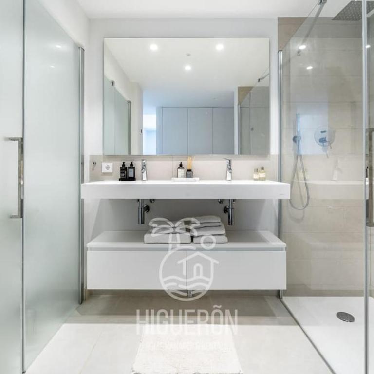 HigueronRentals Mikero - Two-Bedroom Apartment - 68