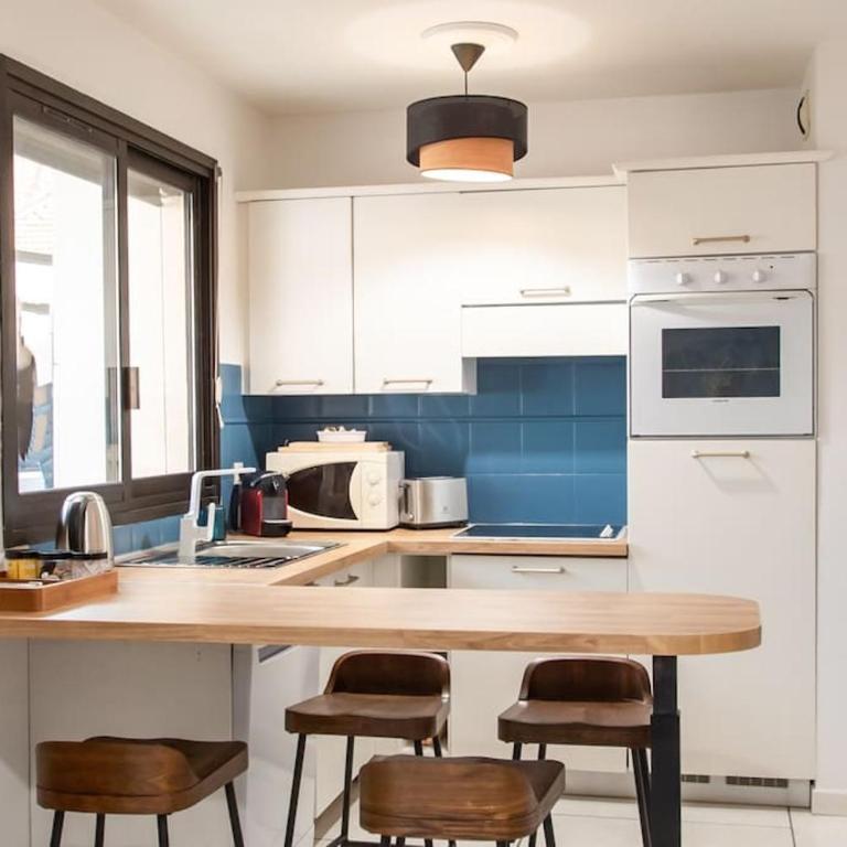 C16 -Staywiz us - 2 BDR Rue Antibes 4 min Palais Festivals - AC & Terrace - Apartamento de 2 dormitorios - 28