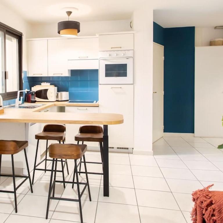 C16 -Staywiz us - 2 BDR Rue Antibes 4 min Palais Festivals - AC & Terrace - Apartamento de 2 dormitorios - 30