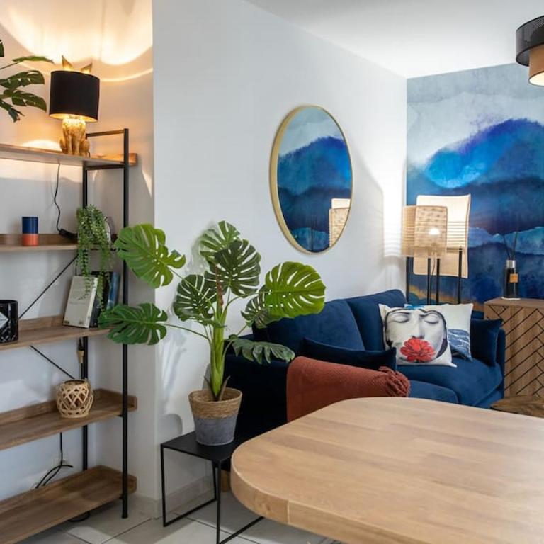 C16 -Staywiz us - 2 BDR Rue Antibes 4 min Palais Festivals - AC & Terrace - Apartamento de 2 dormitorios - 35