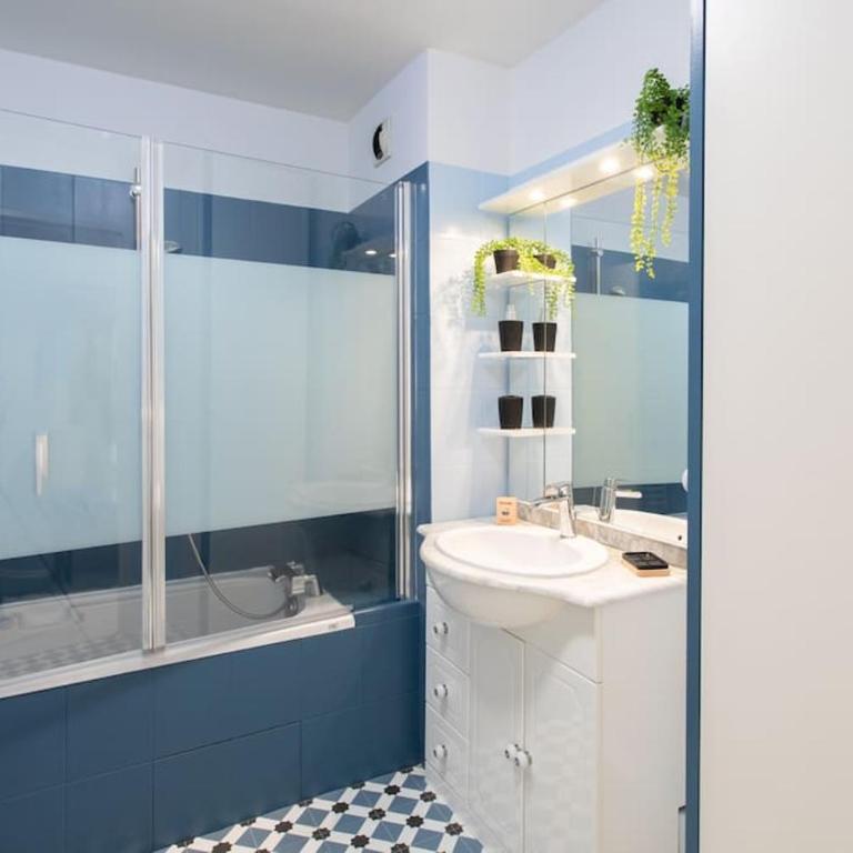 C16 -Staywiz us - 2 BDR Rue Antibes 4 min Palais Festivals - AC & Terrace - Apartamento de 2 dormitorios - 39