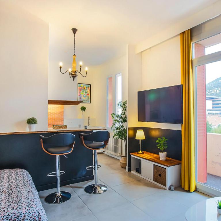 #3 Toulon CENTRE, BALCON, LUMINEUX, STATIONNEMENT FACILE, TOUT CONFORT - Monolocale con Balcone - 8