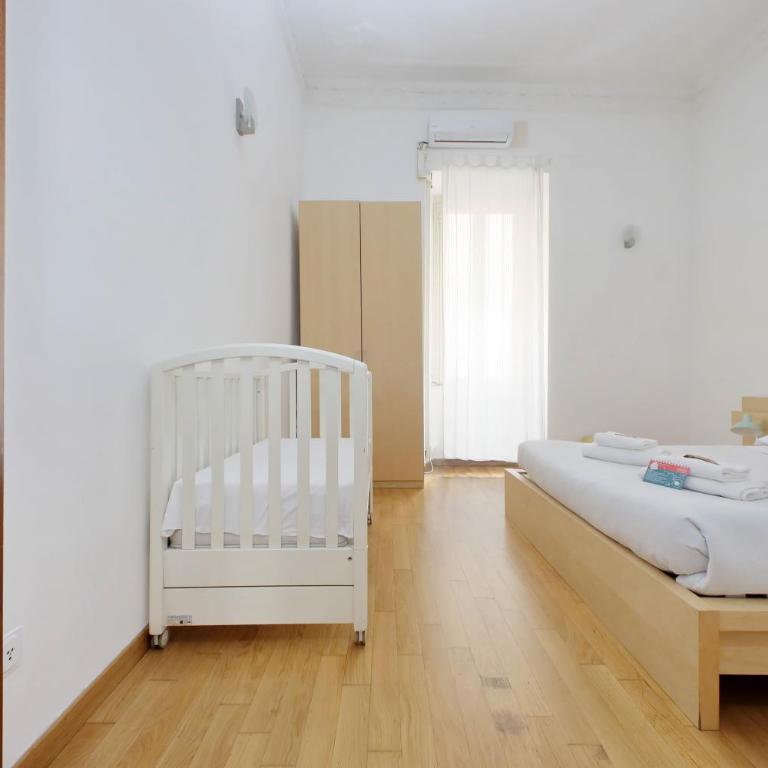 Vatican Spacious Modì Apartment - Three-Bedroom Apartment - 44