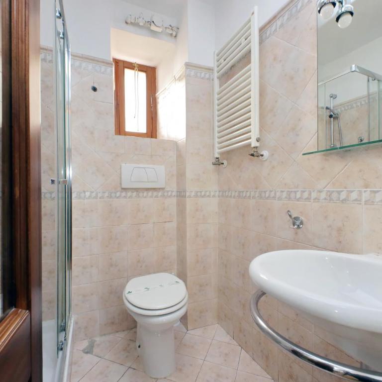 Vatican Spacious Modì Apartment - Three-Bedroom Apartment - 49