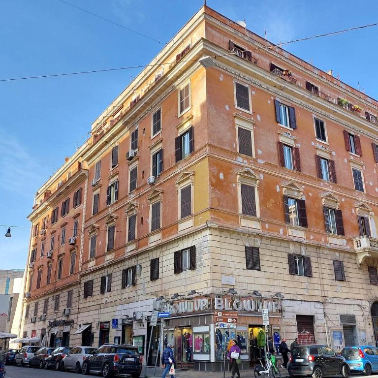 Vatican Spacious Modì Apartment - Three-Bedroom Apartment - 61