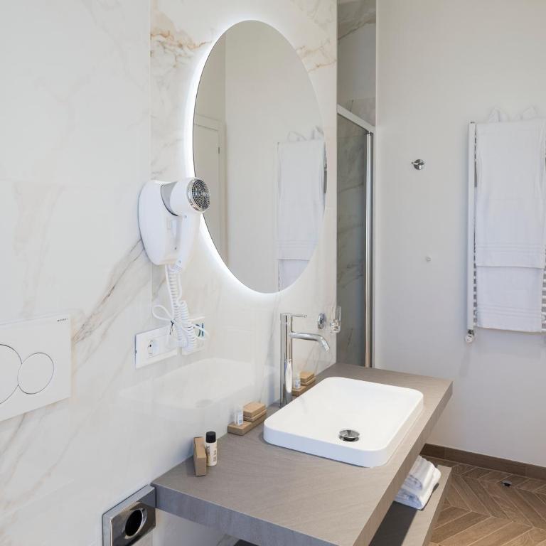 Savoia Rooms Roma - Chambre Lit Queen-Size - Vue sur Jardin - 4