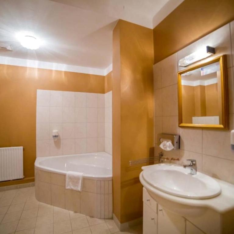Magnus Klause - Superior Doppelzimmer mit Stadtblick - 1